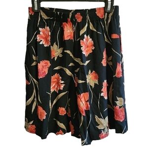 AB Studio Womens Floral Bermuda shorts With Side Pockets size Medium